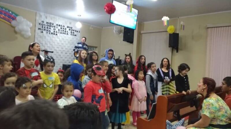 Louvor das crianças na IBSD Boqueirão (Curitiba – PR)